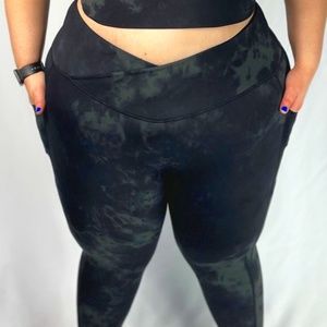 Venus Legging: Pear